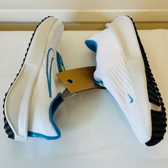 Nike Interact Run EasyOn Women's Road Running Shoes  in white size 7 1/5 new - Picture 5 of 11